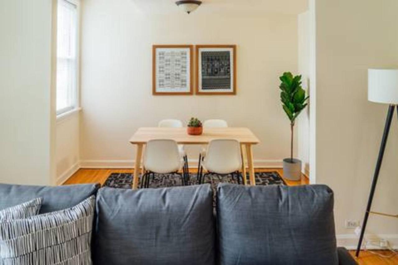 Cozy & Stylish 2Br Apt Near O'Hare Int'L Airport - Central Cozy Dunning Exterior foto